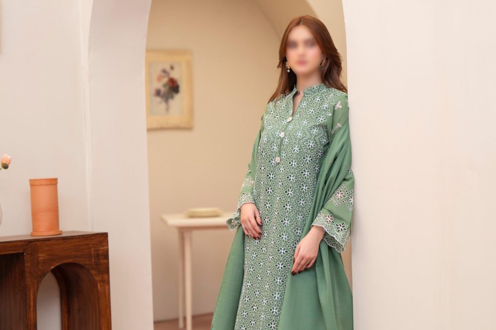 Merakhi Unstitched Green Embroidered 3 Piece Lawn Suit - Image 2