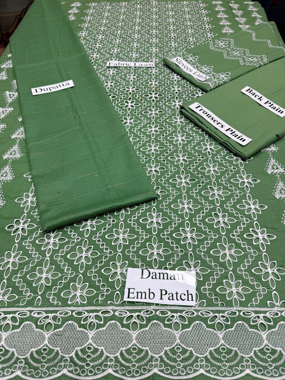 Merakhi Unstitched Green Embroidered 3 Piece Lawn Suit - Image 3