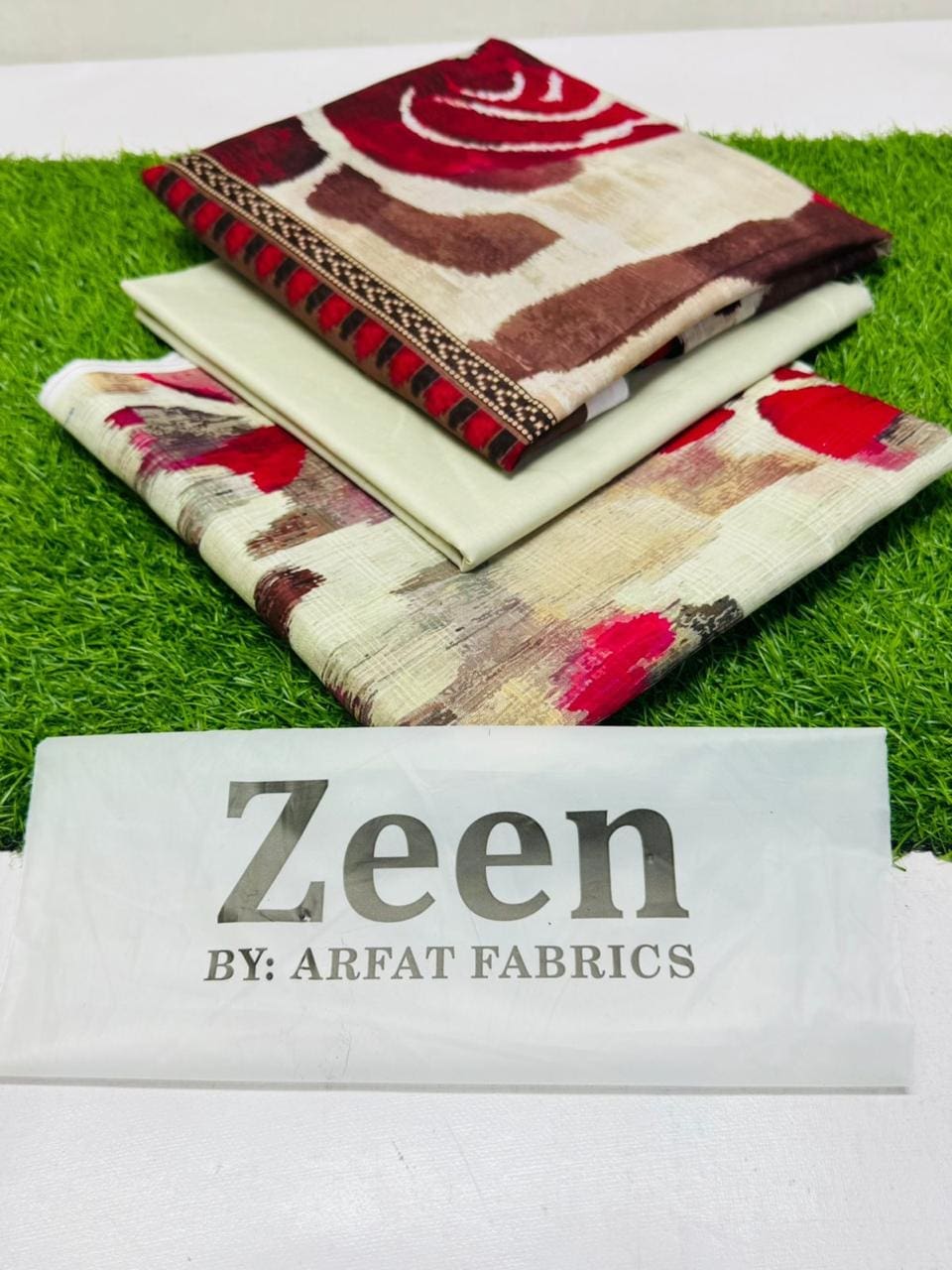 Zeen Unstitched Green Floral 3 Piece Lawn Suit