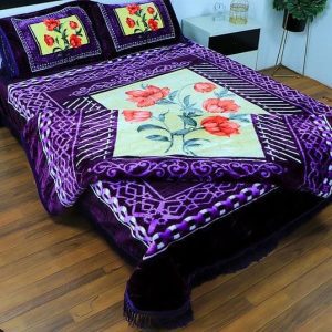 Spring Rose 4-piece velvet blanket set in purple floral design on double bed – includes flat sheet and pillowcases