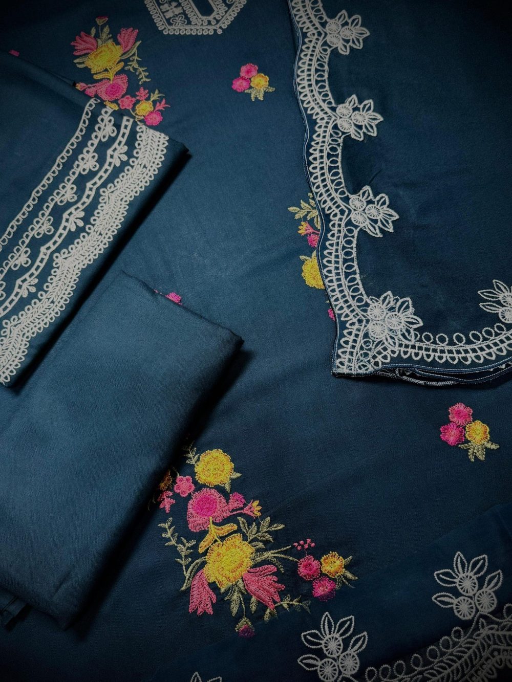 Crimson 3 Piece Embroidered Dhanak Suit – Winter Collection 2025 (Code 7201) - Image 6