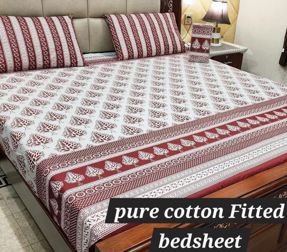 4 Season maroon king size pure cotton bedsheet with 2 pillow covers