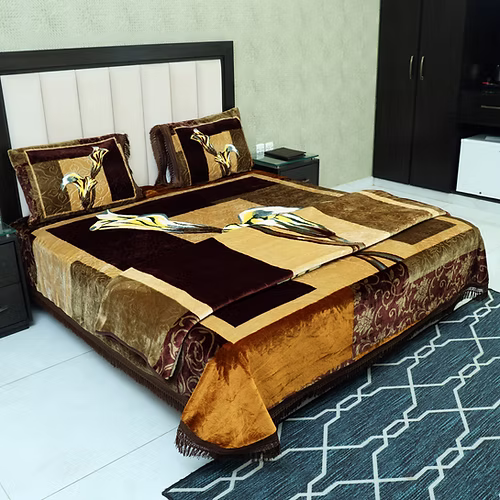 UNO 4 Pcs Bed Cover Set with 1 Ply Blanket – Made in U.A.E