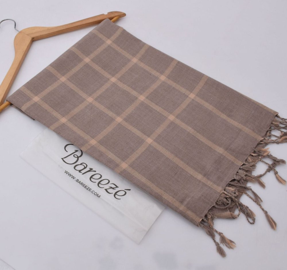 Winter Women’s Wool Shawl - Image 3