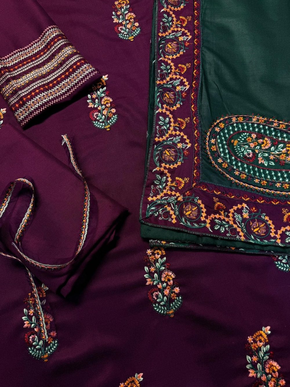 BATIK – 3pc Dhanak Winter Suit with Embroidery (Code 7281) - Image 7