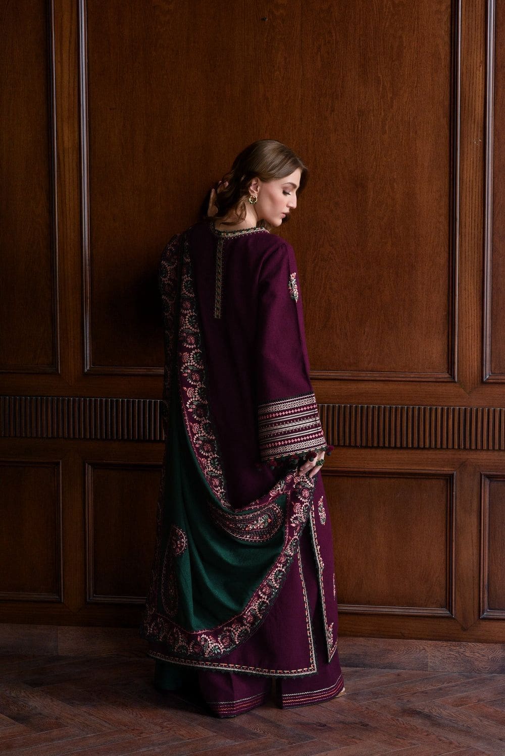BATIK – 3pc Dhanak Winter Suit with Embroidery (Code 7281) - Image 2