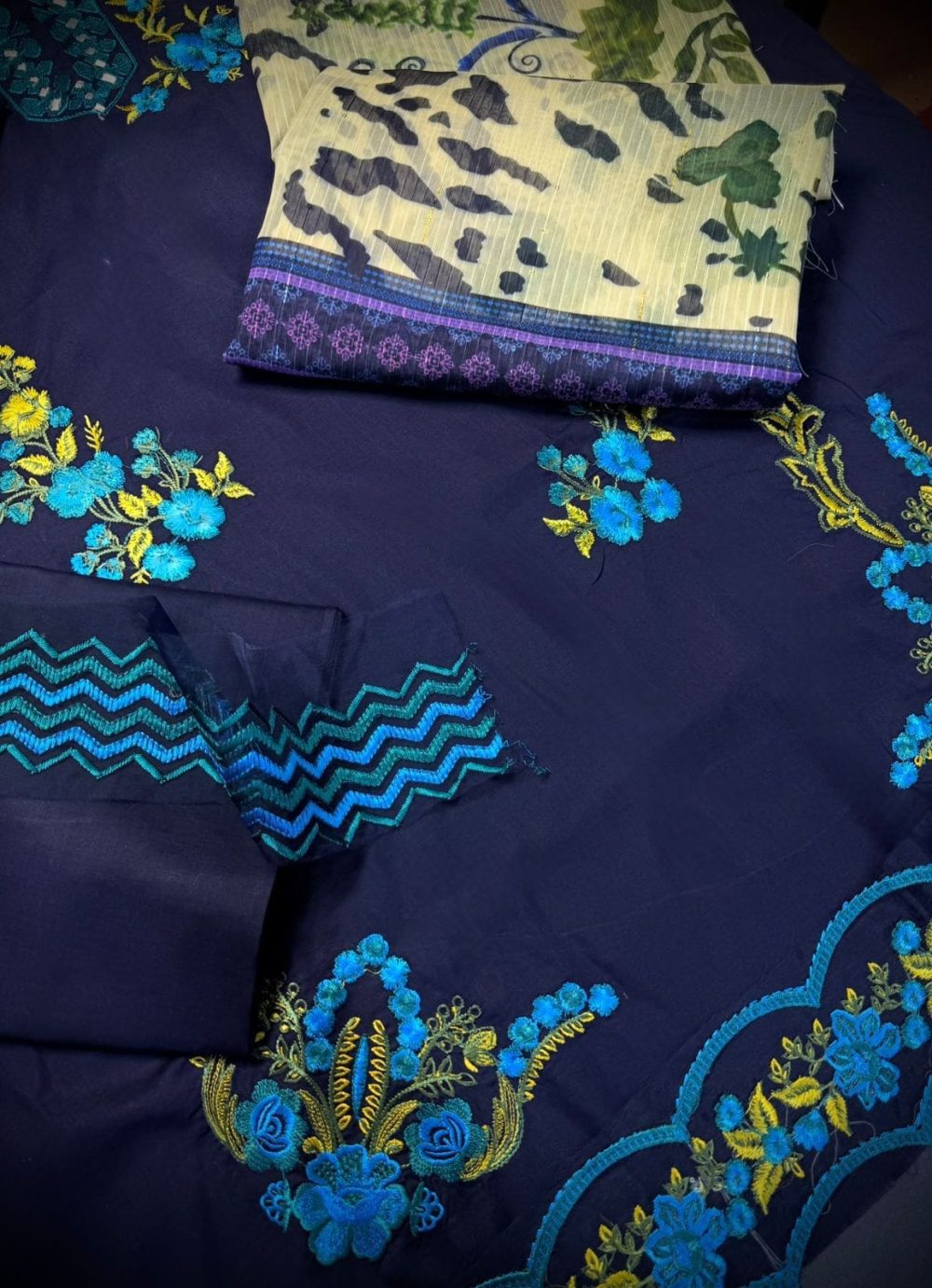 Charizma 3PC Embroidered Lawn Suit with Slub Monark Dupatta - Image 3