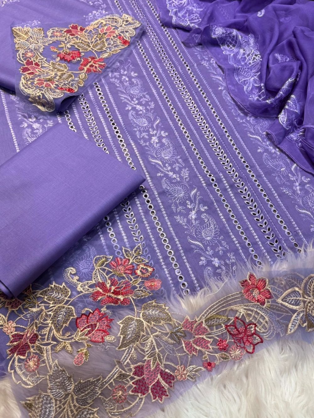 Qalamkar 3 Piece Lawn Air Jet Suit – Summer Casual Collection - Image 4
