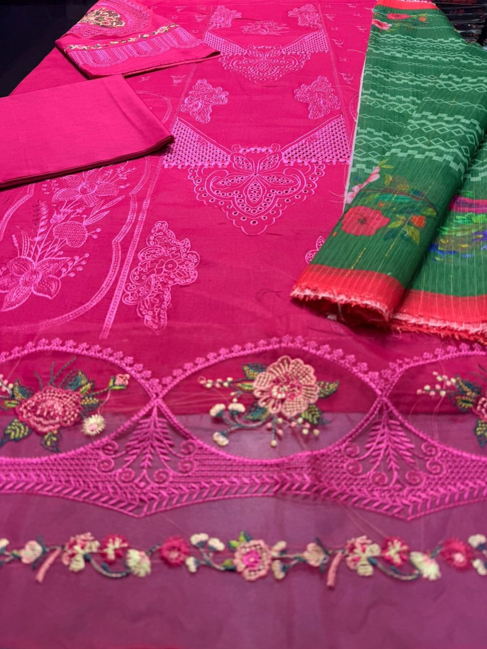 Saira Rizwan 3 Piece Embroidered Lawn Suit Slub Monark Dupatta - Image 3
