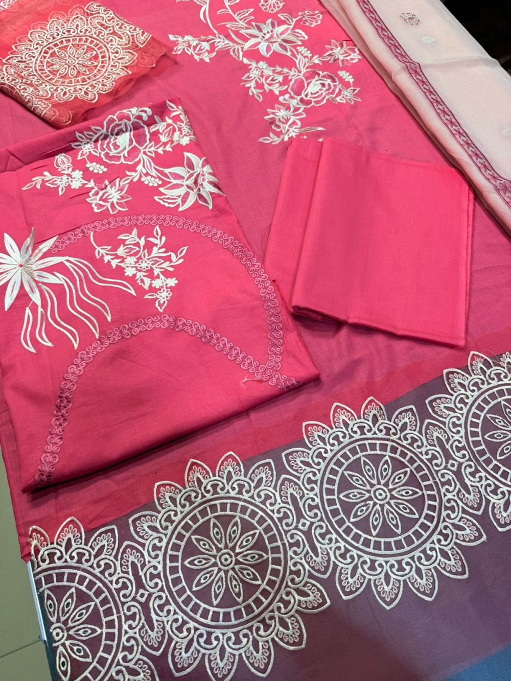 Roheenaz 3 Piece Embroidered Lawn Suit With Organza Dupatta - Image 6
