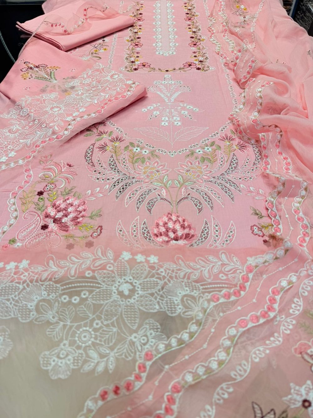 Aneelas Pink 3 Piece Embroidered Lawn Suit With Bamber Chiffon Dupatta - Image 4